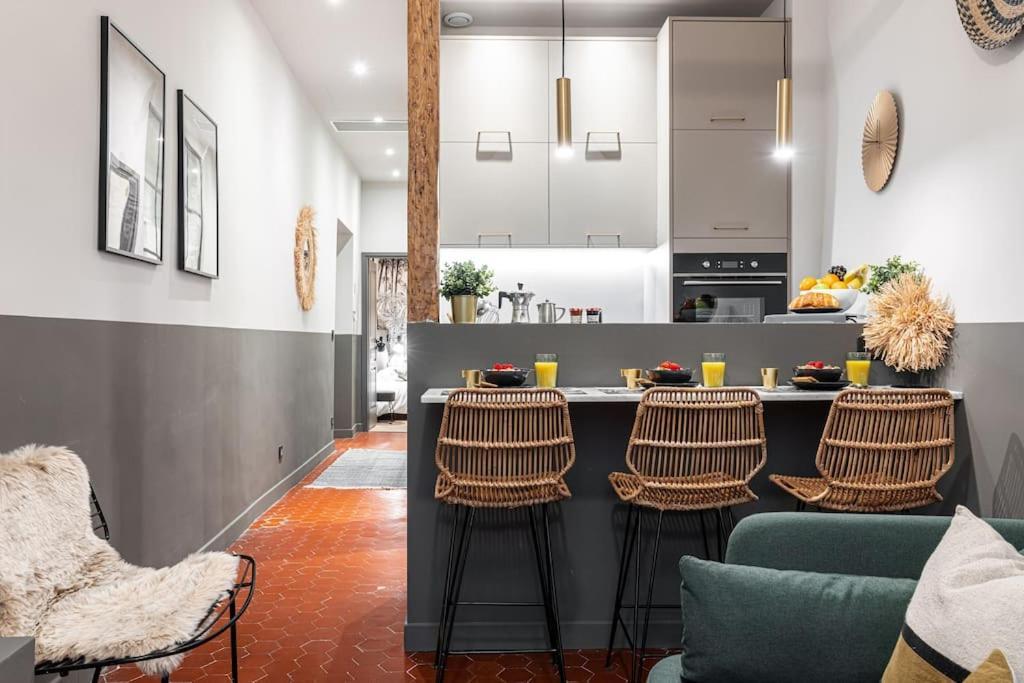 La Croix - Old Town Modern Apartment - 2 Bedrooms นีซ ภายนอก รูปภาพ